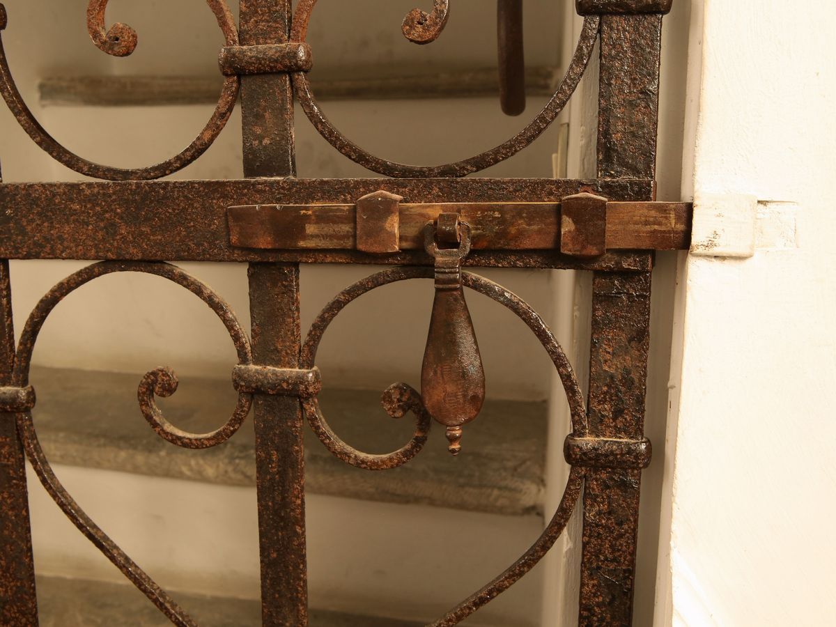 Antico Cancello in Ferro Battuto