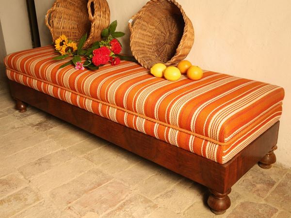 Bench sofa veneered in walnut feather  (mid 19th century)  - Auction Furniture and paintings from ancient palace in the Marche - Maison Bibelot - Casa d'Aste Firenze - Milano