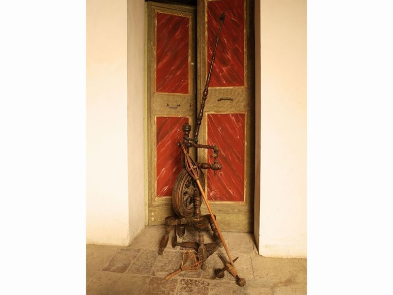Antico Arcolaio in Legno Tenero