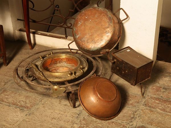 Lot of antique accessories in copper and iron