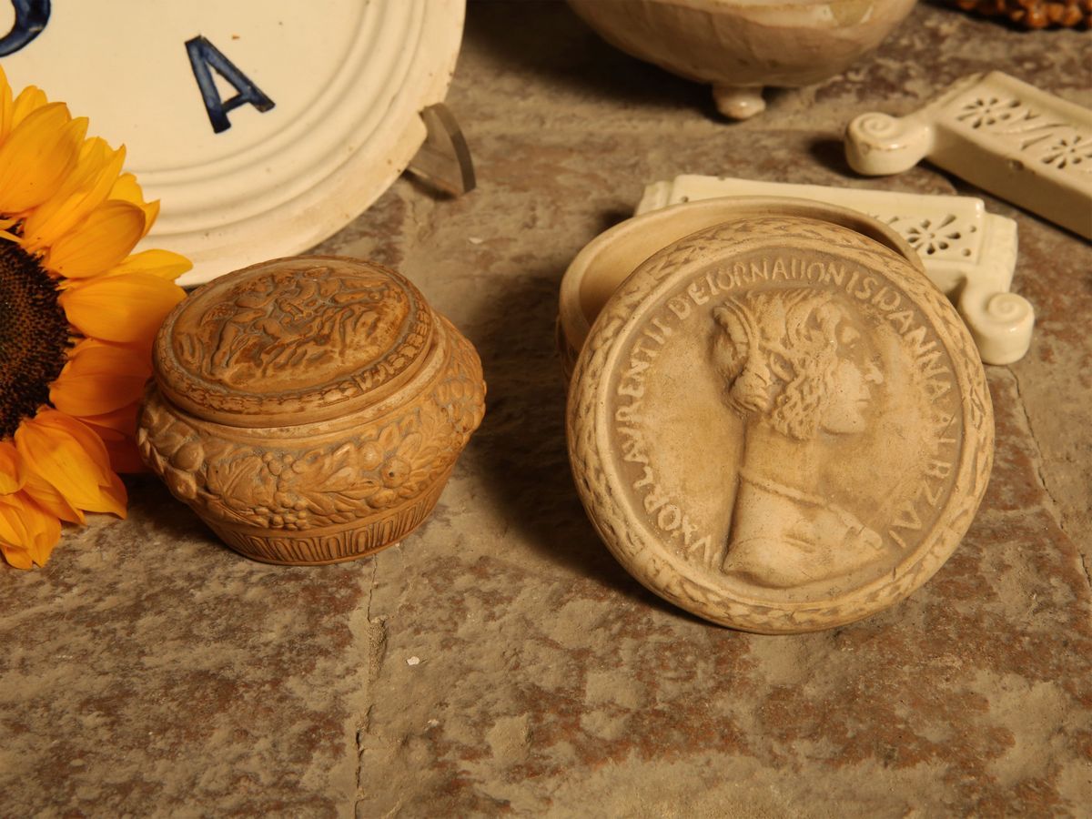 Lotto di Curiosità in Terraglia e Ceramica
