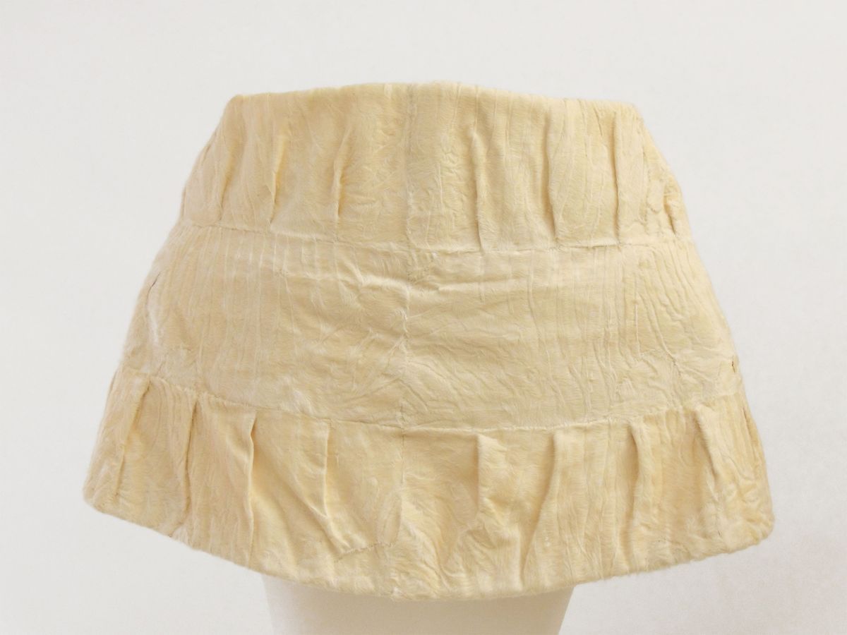 Coprispalle in Agnello Avorio, Gunther Jaeckel Furs - Bonwitt Teller