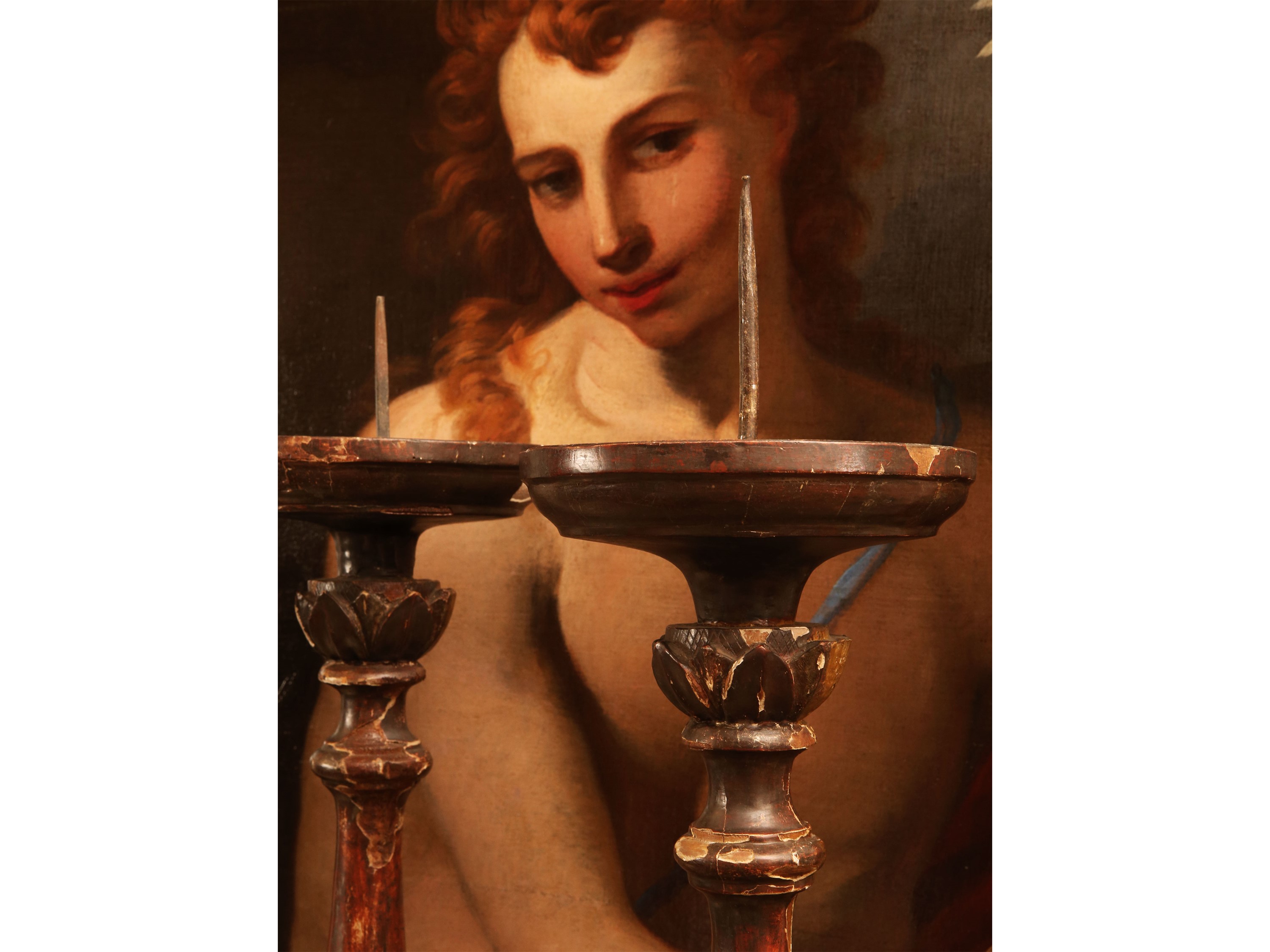 Coppia di torciere in legno laccato