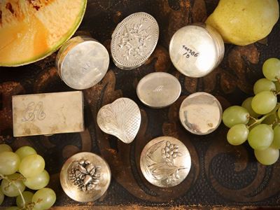Assortimento di Bomboniere in Argento