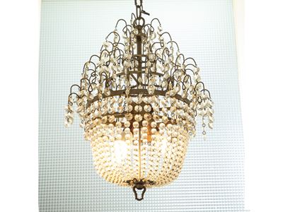 Tre Piccoli Lampadari in Metallo e Perle di Vetro