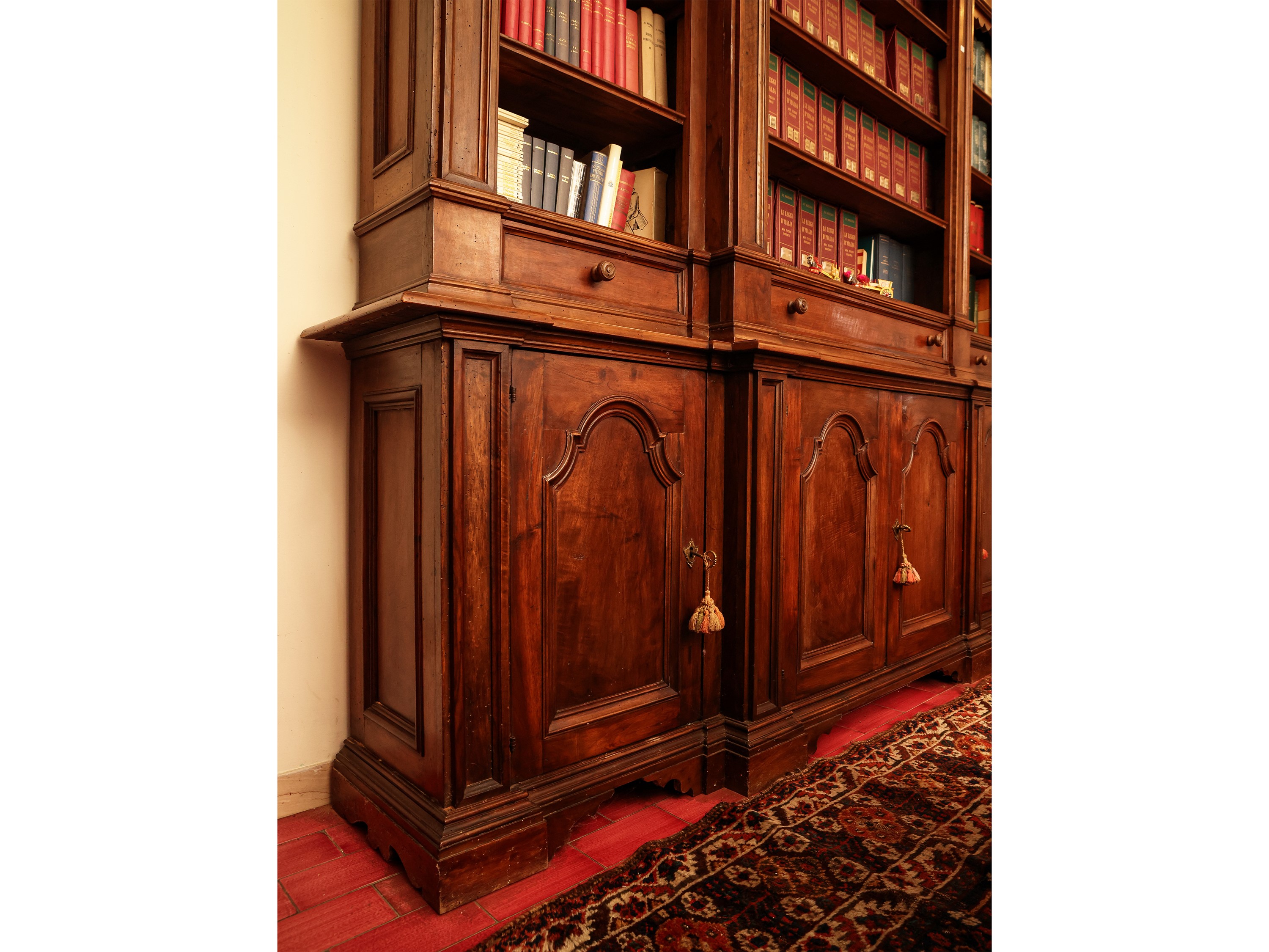 Libreria a Due Corpi in Noce