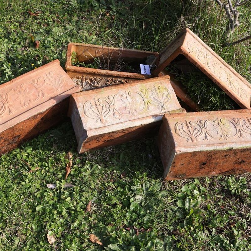 Cinque Vasi a Cassetta in Terracotta