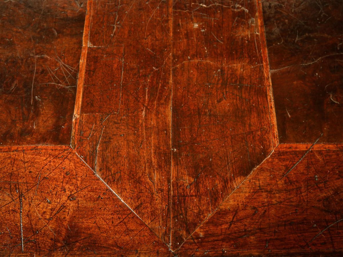 Grande Credenza in Noce