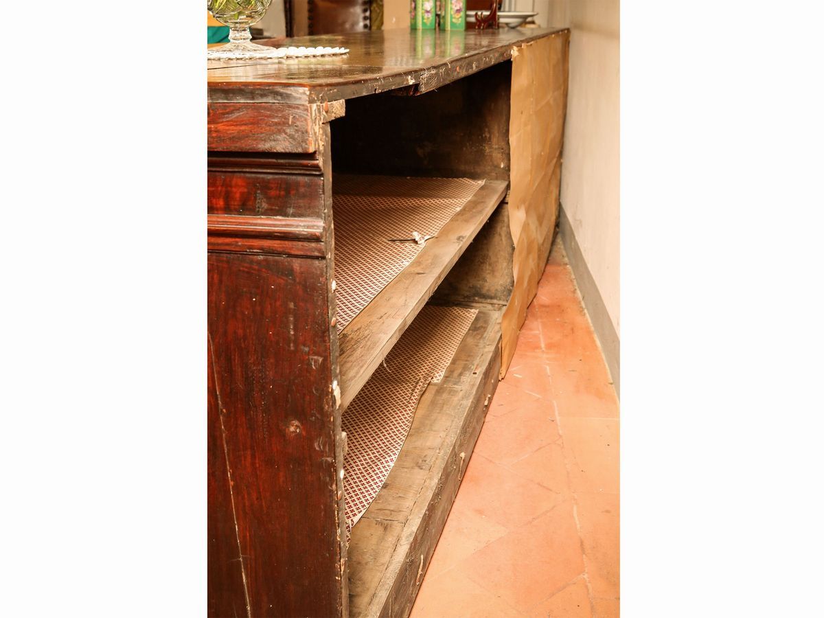 Grande Credenza in Noce