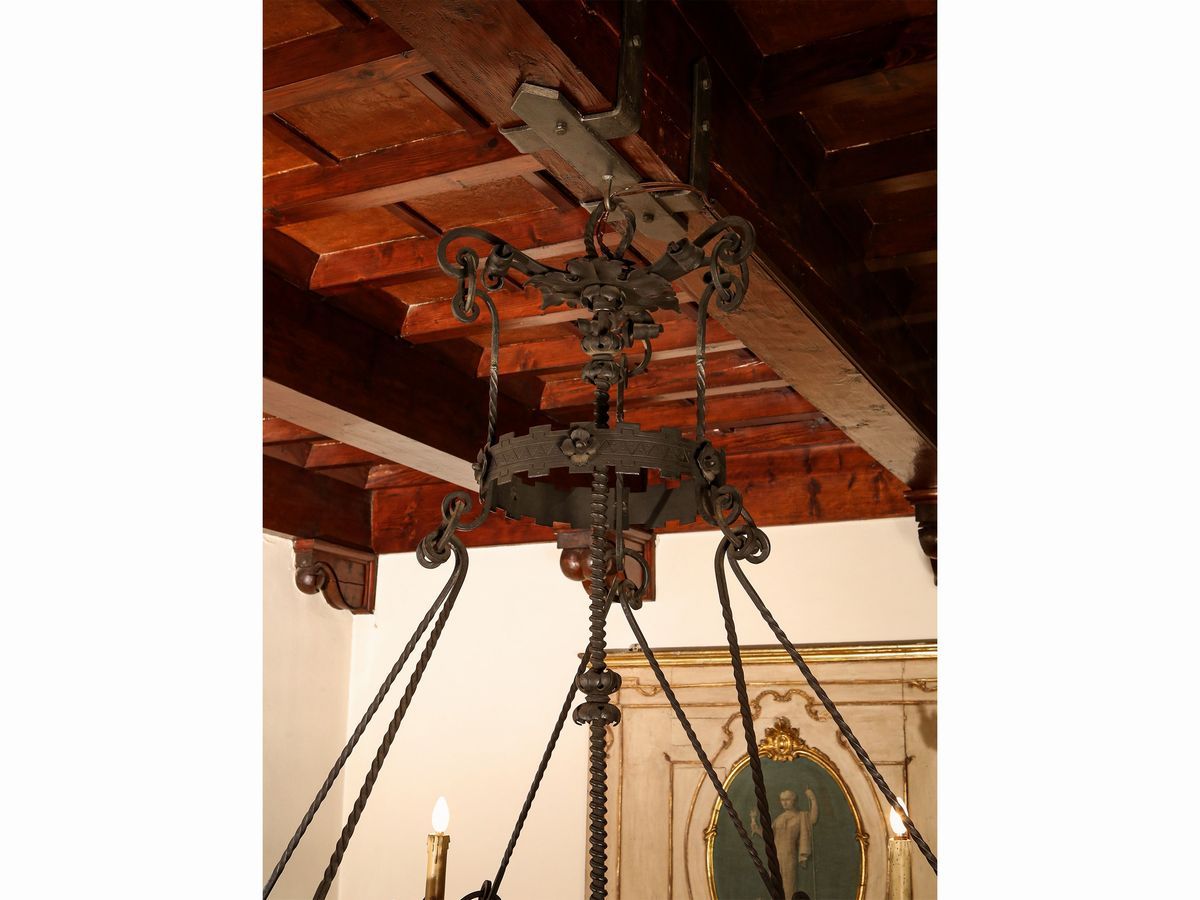Monumentale Lampadario in Ferro Battuto