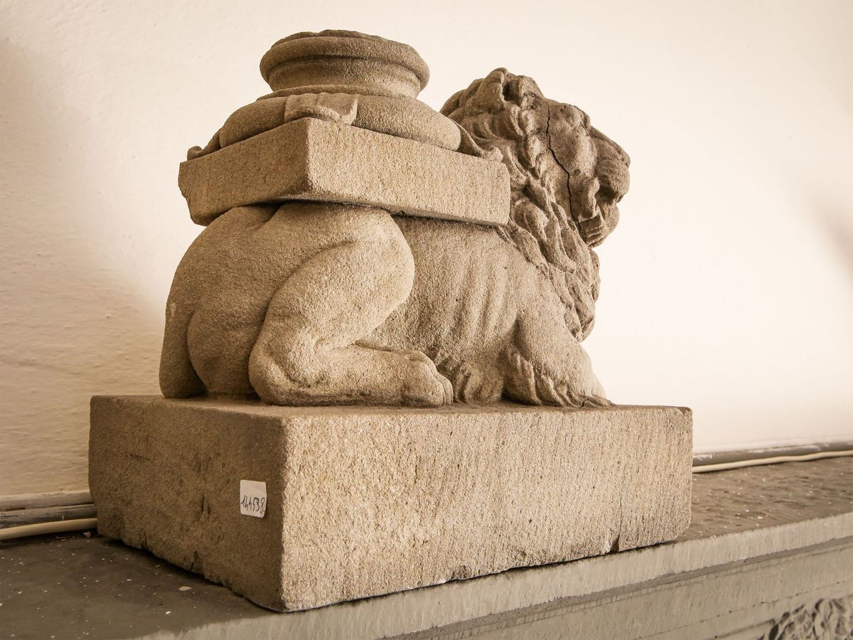 Coppia di Sculture in Pietra Serena