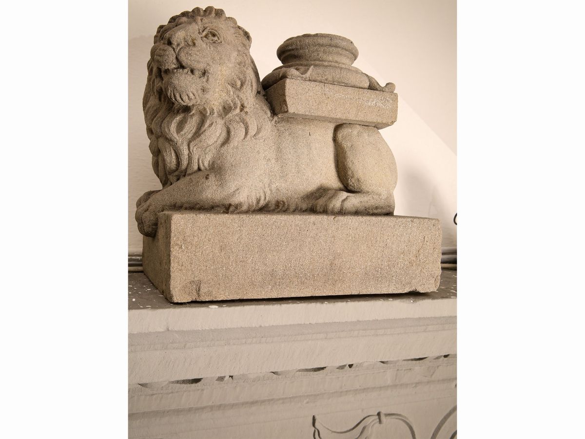 Coppia di Sculture in Pietra Serena