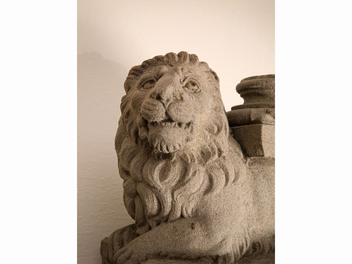 Coppia di Sculture in Pietra Serena