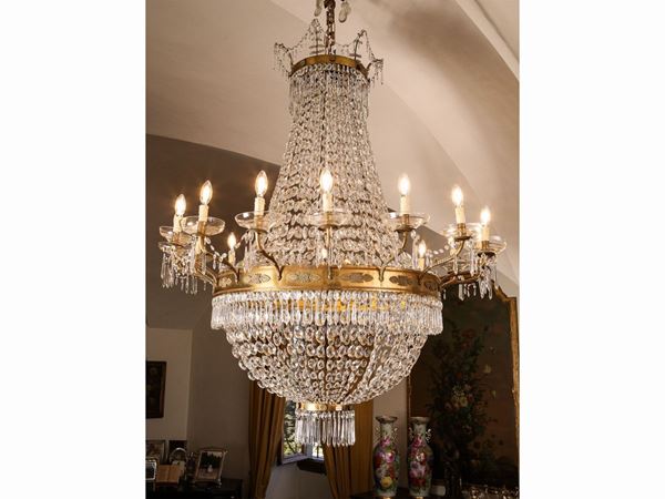 Important basket chandelier in gilded bronze and crystal