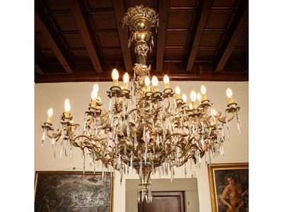 Grande Lampadario in Metallo Argentato