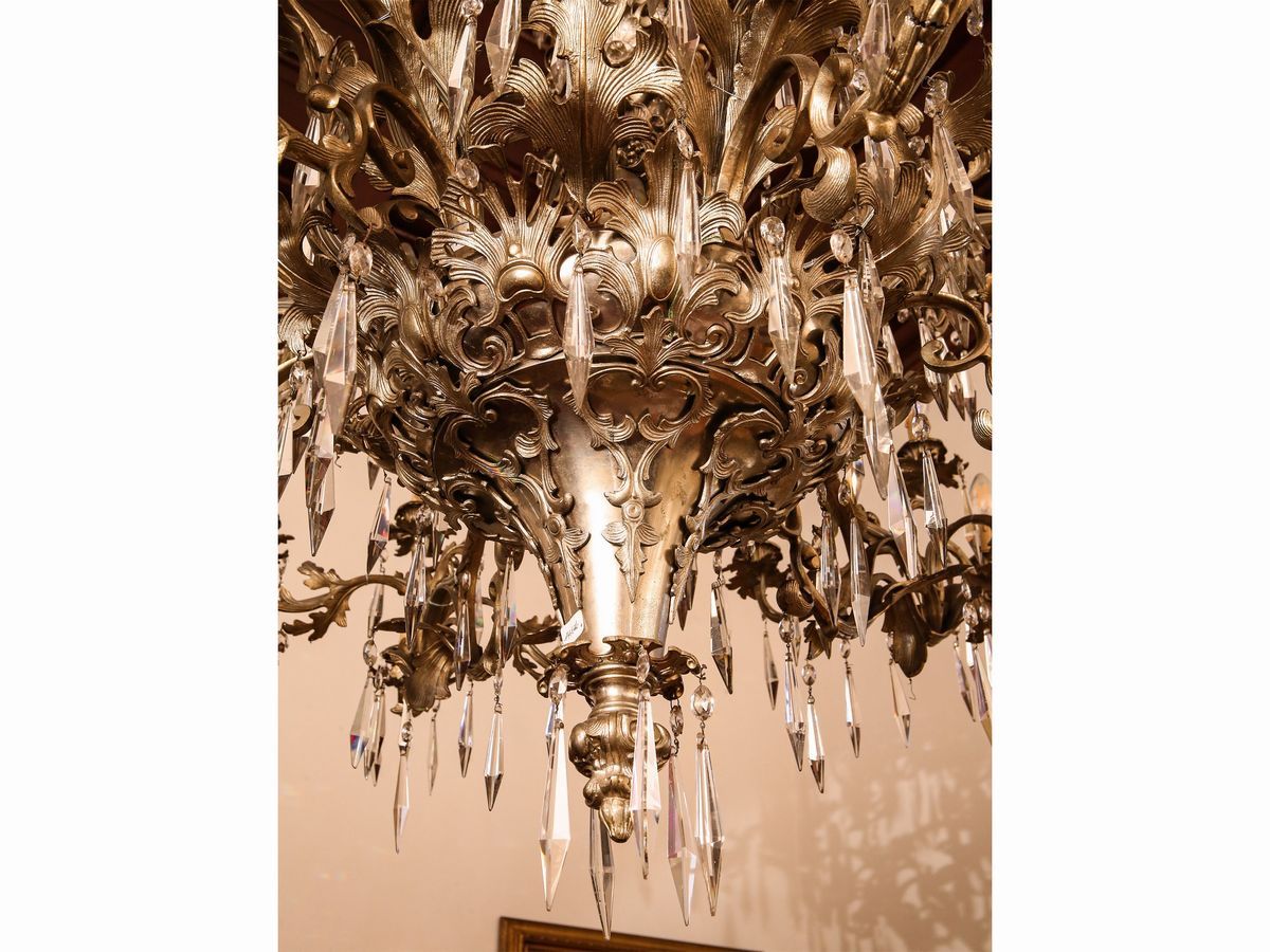 Grande Lampadario in Metallo Argentato
