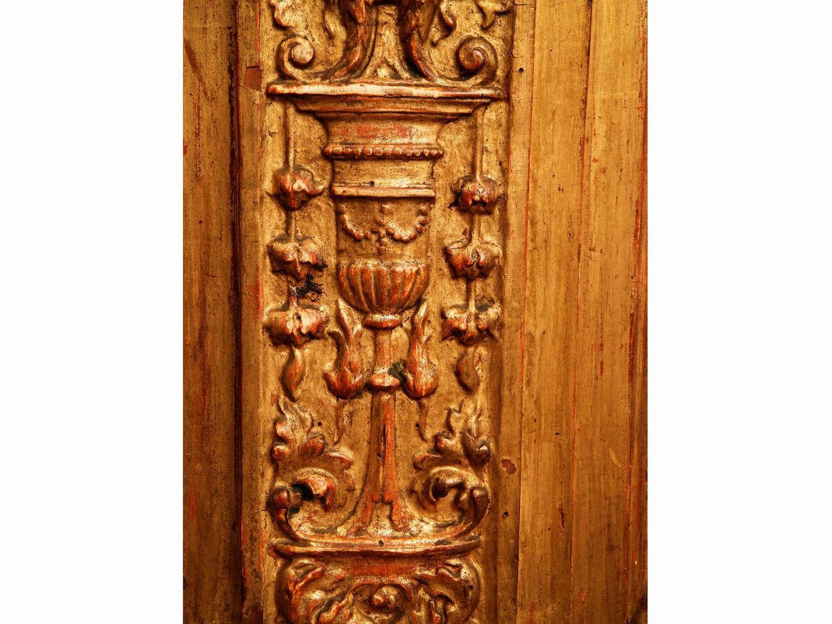 Libreria in Legno e Pastiglia Dorata