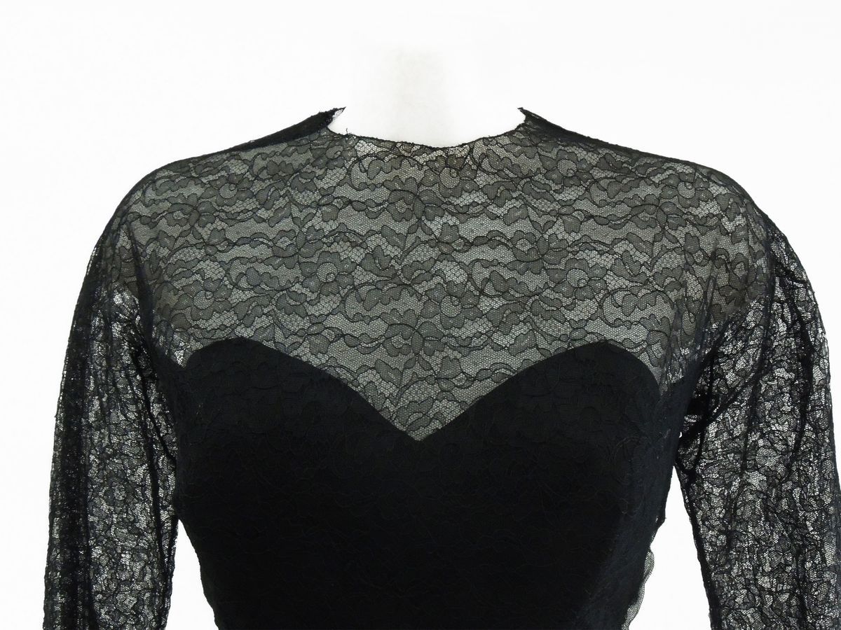 Abito in Pizzo Nero