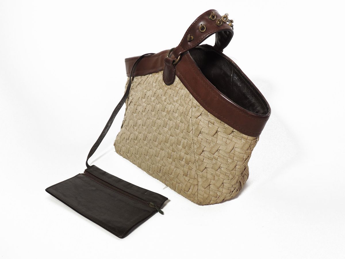 Rara Borsa a Mano, Roberta di Camerino