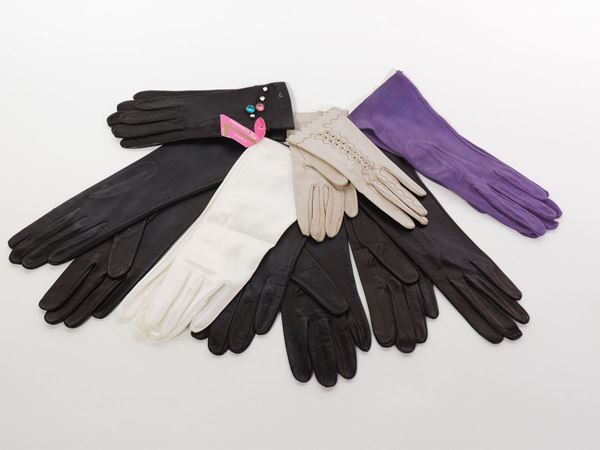 Gloves lot
