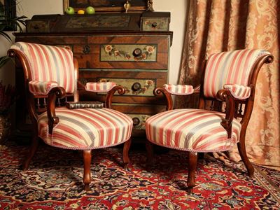 Coppia di Poltroncine in Noce
