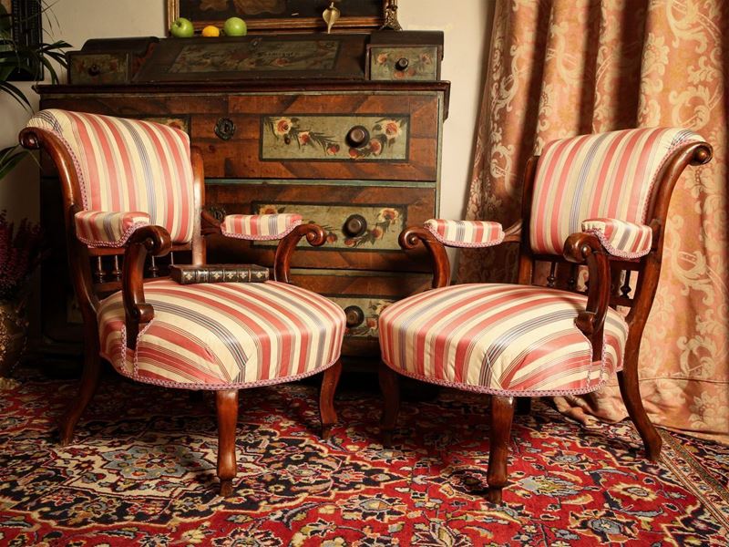 Coppia di Poltroncine in Noce