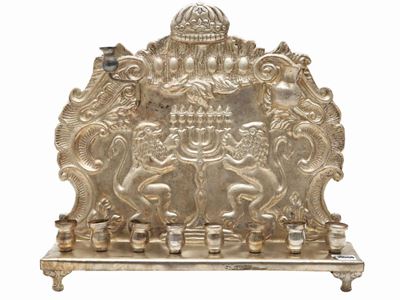 Menorah in Metallo Argentato