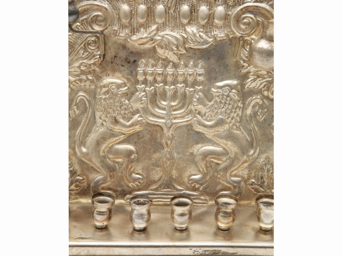 Menorah in Metallo Argentato