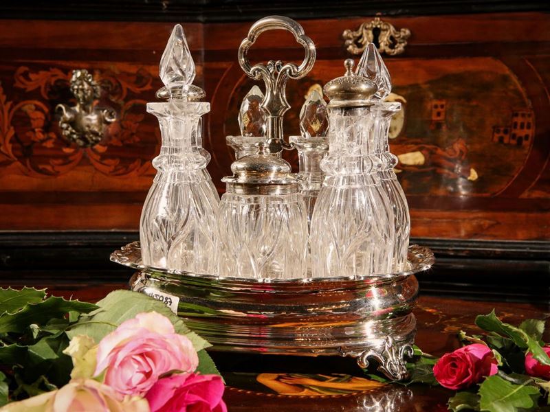 Cruet in Argento Vittoriano