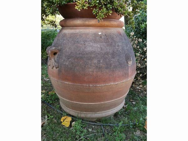 Terracotta jar by Galestro, Ferdinando Casermi strada in Chianti