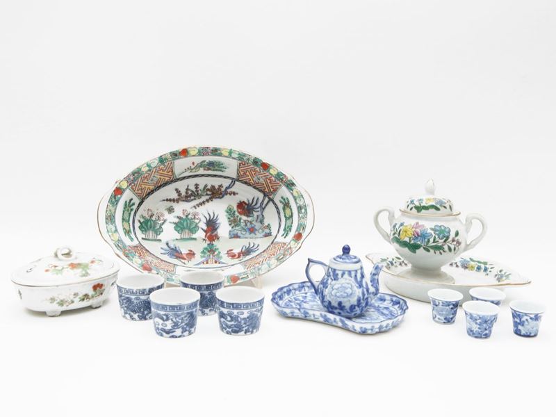 Lotto di Curiosità di Gusto Orientale