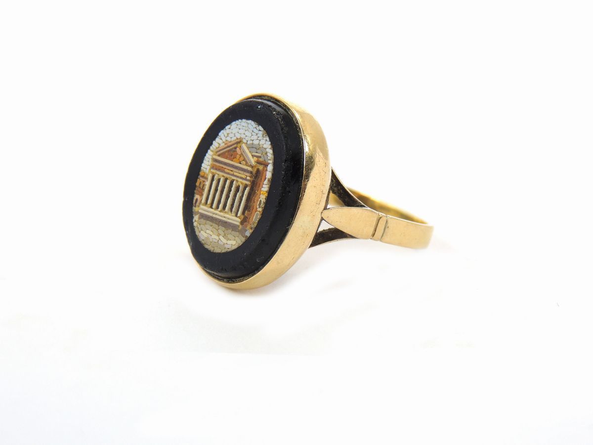 Anello in Oro Giallo con Micromosaico
