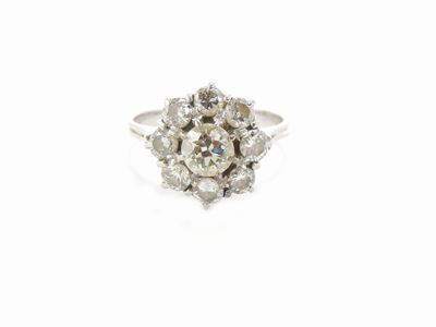 Anello a Margherita in Oro Bianco con Diamanti