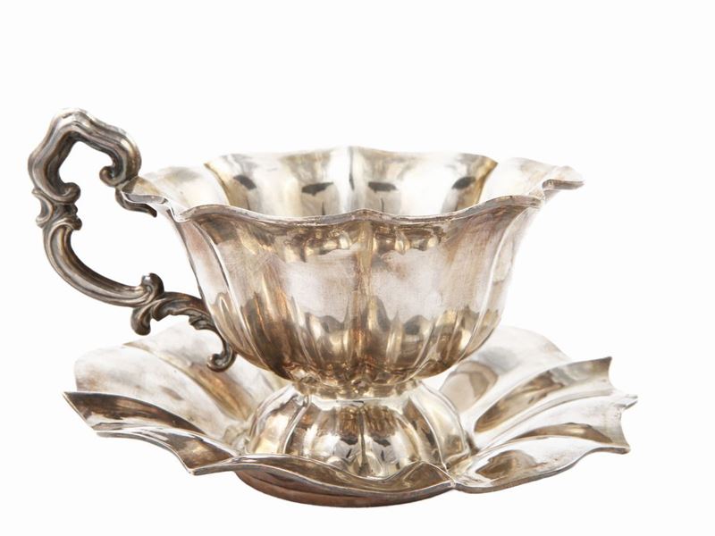 Tazza con Piattino in Argento