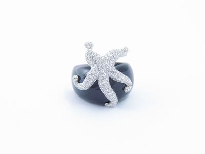 Anello Animalier in Oro Bianco con Diamanti e Onice