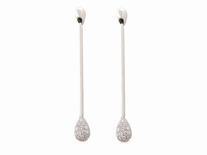 Orecchini Pendenti in Oro Bianco con Diamanti