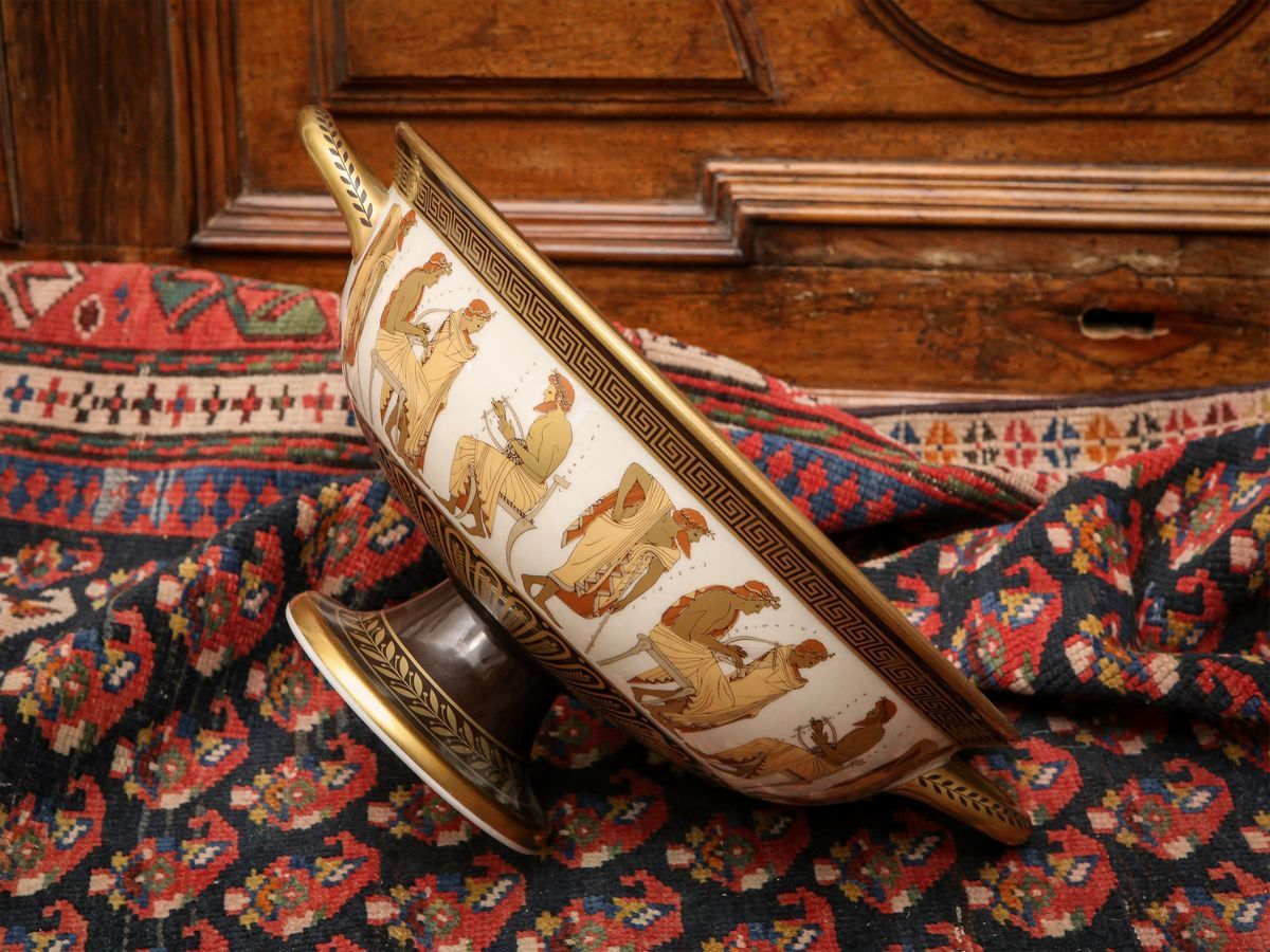 Vaso a Coppa Kylix in Porcellana Tedesca