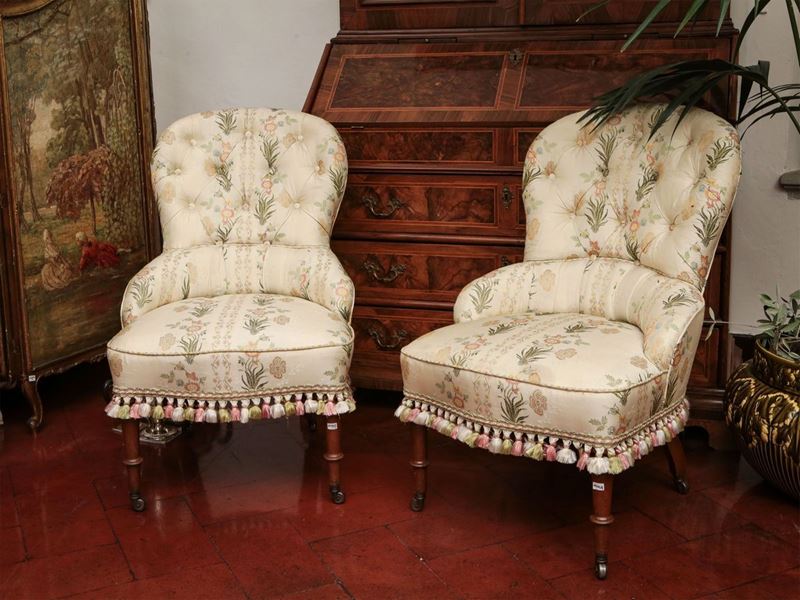 Coppia di Poltroncine a Pozzetto Imbottite