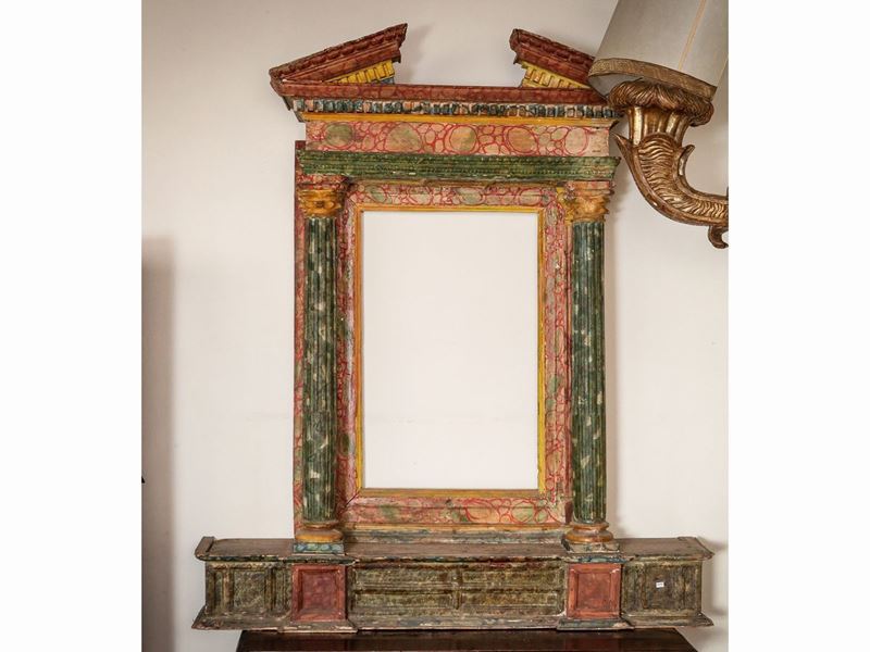 Grande Cornice Architettonica in Legno Tenero