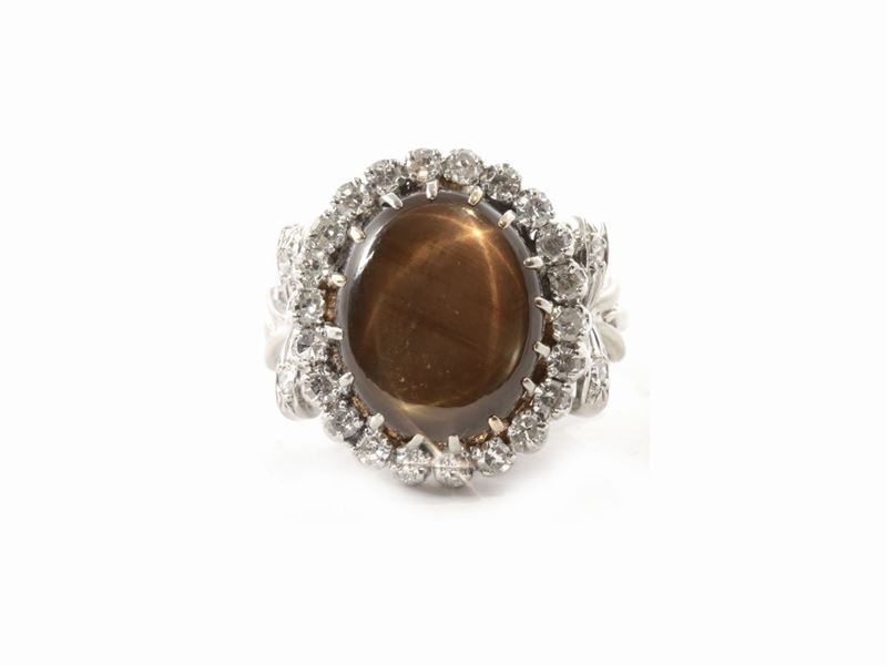 Anello in Platino con Diamanti e Corindone Grigio Bruno Stellato