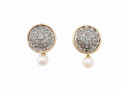 Orecchini Pendenti in Oro Rosa e Argento con Diamanti e Perle Coltivate