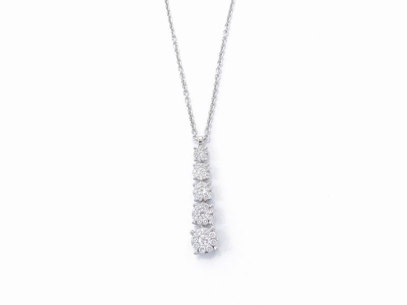 Catenina e Pendente in Oro Bianco con Diamanti
