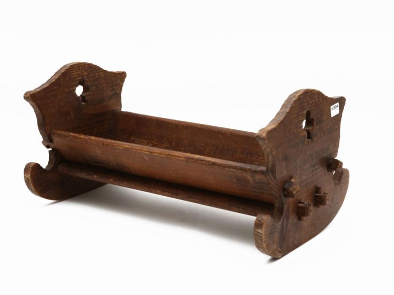 Modello di Culla in Legno Tenero