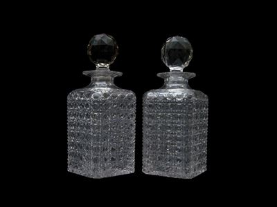 Coppia di Bottiglie da Liquore in Cristallo Molato
