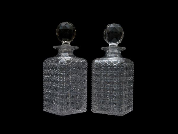 Coppia di bottiglie da liquore in cristallo molato  - Asta L'arte di arredare - Maison Bibelot - Casa d'Aste Firenze - Milano