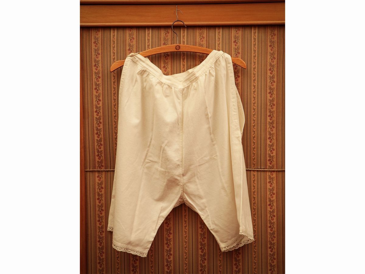 Assorimento di Lingerie da Letto D'epoca