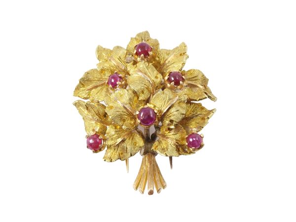 Yellow and pink gold Mario Buccellati brooch with rubies