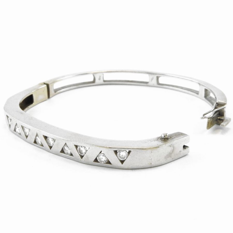 Bracciale Rigido in Oro Bianco con Diamanti