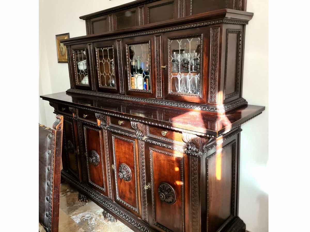 Credenza con Alzata in Noce