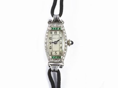 Orologio Decò da Polso per Donna Hamilton in Platino con Diamanti e Smeraldi